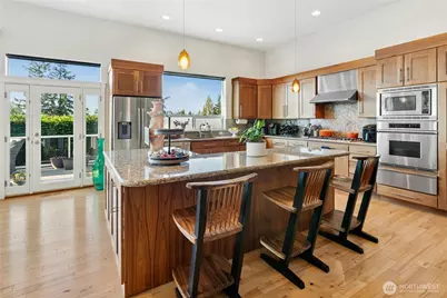 218 S 210th Street, Des Moines, WA 98198 - Photo 11