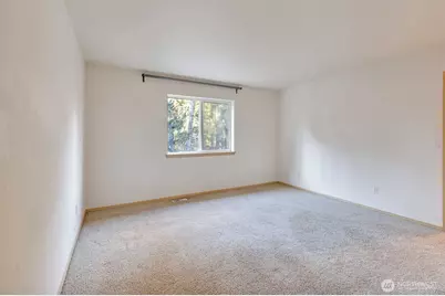 20702 190th Avenue E, Orting, WA 98360 - Photo 13