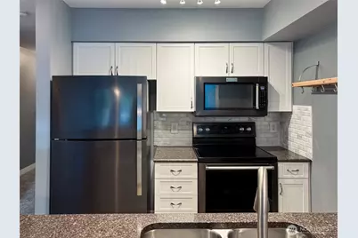 1545 NW 57th Street #302, Seattle, WA 98107 - Photo 3