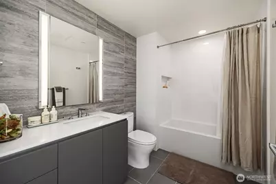 2510 6th Avenue #2108, Seattle, WA 98121 - Photo 21