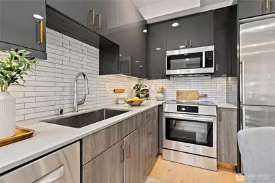 4100 37th Avenue S, Seattle, WA 98118 - Photo 9