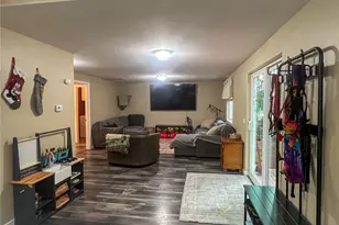 18711 Sylvan Dell Ct SE, Yelm, WA 98597 - Photo 3