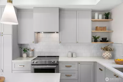 10045 8th Avenue NW, Seattle, WA 98177 - Photo 11