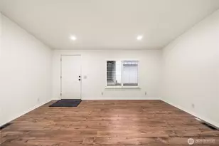 9314 Canyon Rd E, Puyallup, WA 98371 - Photo 7