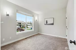 18916 10th Dr SE, Bothell, WA 98012 - Photo 15