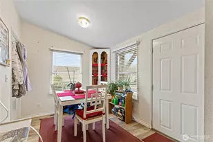 1827 137th St E, Tacoma, WA 98445 - Photo 5