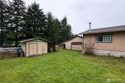302 Centre Street N, Rainier, WA 98576 - Photo 23