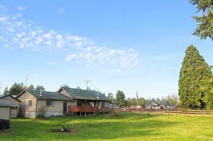 302 Centre St N, Rainier, WA 98576 - Photo 25