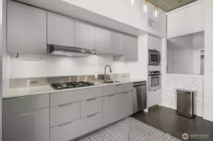 501 Roy St, Seattle, WA 98109 - Photo 9