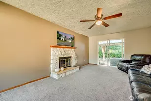 372 Insel Rd, Woodland, WA 98674 - Photo 3