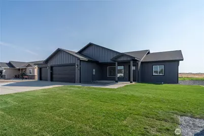 70 Sunwest Drive, Ephrata, WA 98823 - Photo 1