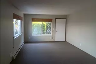 2040 NW 59th St, Seattle, WA 98107 - Photo 5