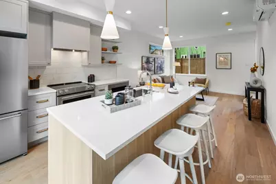 10043 B 8th Avenue NW, Seattle, WA 98177 - Photo 5