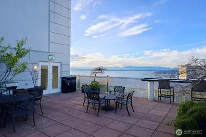 121 Vine Street #1702, Seattle, WA 98121 - Photo 31