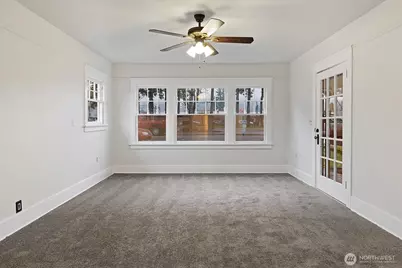 121 Van Scoyoc Avenue SW, Orting, WA 98360 - Photo 7