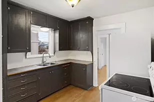 121 Van Scoyoc Ave SW, Orting, WA 98360 - Photo 9