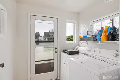 121 Van Scoyoc Avenue SW, Orting, WA 98360 - Photo 17