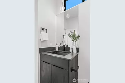 8750 13th Avenue NW #B, Seattle, WA 98117 - Photo 11