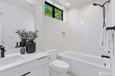 8750 13th Avenue NW #B, Seattle, WA 98117 - Photo 23