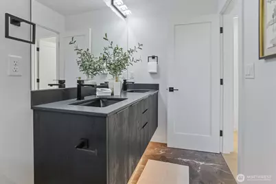 8750 13th Avenue NW #B, Seattle, WA 98117 - Photo 19