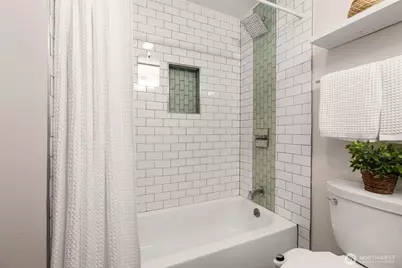 2219 Eastlake Avenue E #101, Seattle, WA 98102 - Photo 13