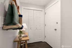 2219 Eastlake Ave E, Seattle, WA 98102 - Photo 15