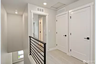 12806 66th Avenue S, Seattle, WA 98178 - Photo 15