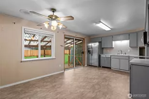 1113 1111 159th St Ct E, Tacoma, WA 98445 - Photo 5