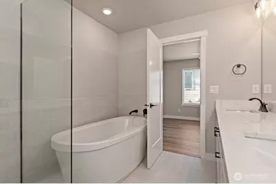 12802 66th Avenue S, Seattle, WA 98178 - Photo 25