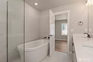 12802 66th Ave S, Seattle, WA 98178 - Photo 25