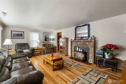 1107 Adele Street, Sumner, WA 98390 - Photo 5