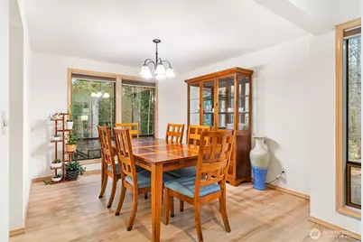 22934 SE 37th St, Sammamish, WA 98075 - Photo 5