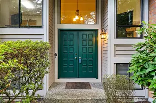 22934 SE 37th St, Sammamish, WA 98075 - Photo 5