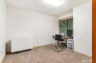 22934 SE 37th St, Sammamish, WA 98075 - Photo 17