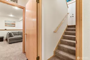 22934 SE 37th St, Sammamish, WA 98075 - Photo 19