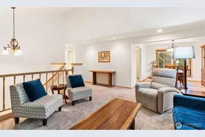 22934 SE 37th St, Sammamish, WA 98075 - Photo 3