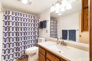 22934 SE 37th St, Sammamish, WA 98075 - Photo 21