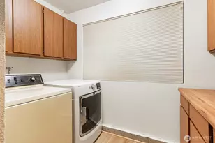 22934 SE 37th St, Sammamish, WA 98075 - Photo 33