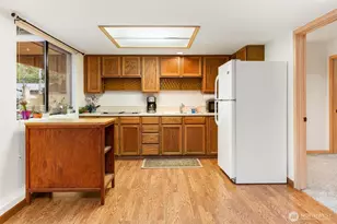 22934 SE 37th St, Sammamish, WA 98075 - Photo 25