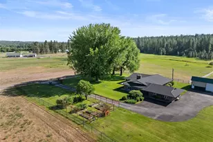 24415 N Crescent Rd, Chattaroy, WA 99003 - Photo 11