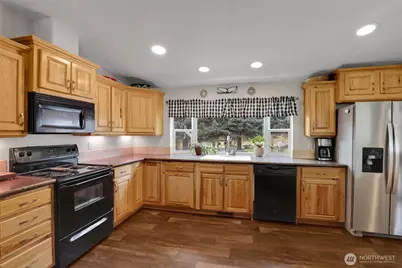 38911 N Newport Hwy, Elk, WA 99009 - Photo 11