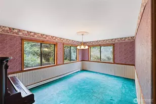 671 Edmonds Rd, Coupeville, WA 98239 - Photo 15