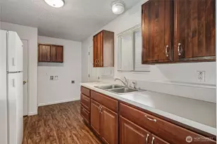 418 N 13th St, Elma, WA 98541 - Photo 7