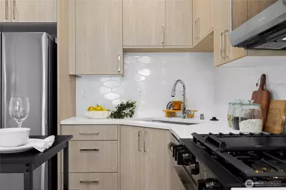 5515 B 9th Avenue NW, Seattle, WA 98107 - Photo 15