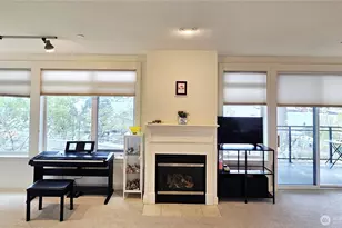 3217 Eastlake Ave E, Seattle, WA 98102 - Photo 3