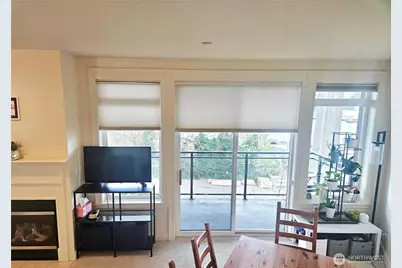 3217 Eastlake Avenue E #303, Seattle, WA 98102 - Photo 5