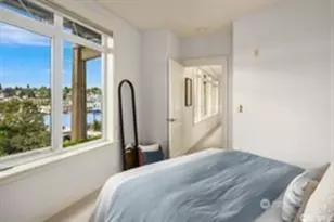 3217 Eastlake Ave E, Seattle, WA 98102 - Photo 11