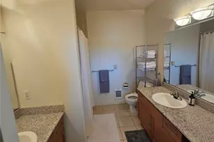 3217 Eastlake Ave E, Seattle, WA 98102 - Photo 15