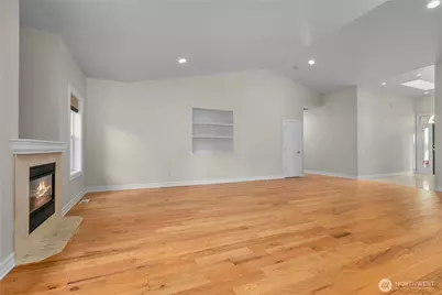 13796 Seaview Way, Anacortes, WA 98221 - Photo 9