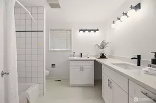 12615 SE 27th St, Bellevue, WA 98005 - Photo 25